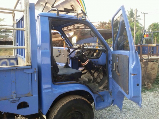 ขายรถบรรทุกสี่ล้อ ISUZU เครื่อง 85 แรง เดิมๆ ตามรุ่น พร้อมใช้งาน ทะเบียนพร้อมโอน