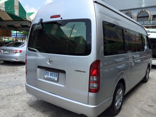 TOYOTA COMMUTER 2.5 ดีเซล เกียMT ปี12