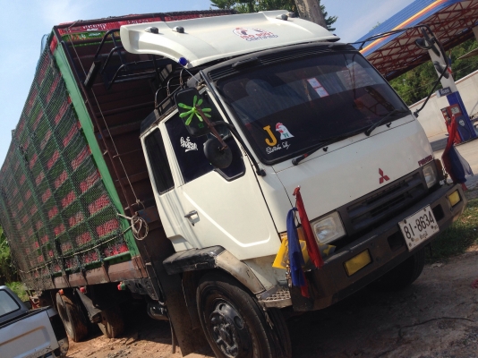 ขายรถบรรทุกไก่ พร้อมกล่อง ยาว 7.50 เมตร