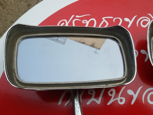 ขายกระจกหนีบประตู ครับ ใส่รถยนต์โบราณ มีรูปครับ