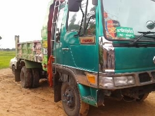 หกล้อ HINO-FD1JUB-HO7D-195แรง ปี55 แอร์เย็นๆ สภาพดีสวยพร้อมใช้งาน เล่มทะเบียนพร้อม