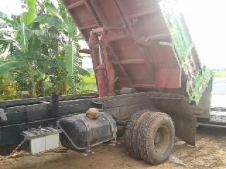 หกล้อ HINO-FD1JUB-HO7D-195แรง ปี55 แอร์เย็นๆ สภาพดีสวยพร้อมใช้งาน เล่มทะเบียนพร้อม