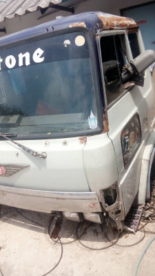 หัวเก๋งf18สภาพสวยเก็บ งานนิดหน่อยพื้นสวยไม่ผุอะไหล่ครบแท่นหน้าแท่นหลังครบ