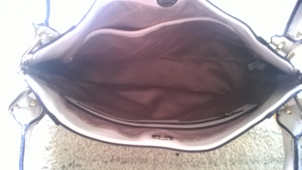 ขายกระเป๋า แบรนด์เนม