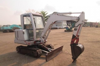 รถขุด IHI รุ่น IS28 เครื่องยนต์ 3 สูบ 3Ke1-122889 รถสวย พร้อมใช้งาน