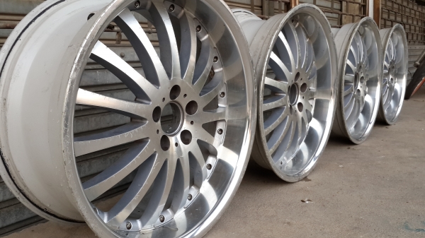 Majesta ขอบ 18 5รู100 แม็กเปล่าไม่มียาง