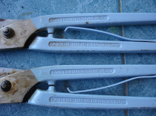 กรรไกรตัดโลหะ ขนาด 12 นิ้ว made in England