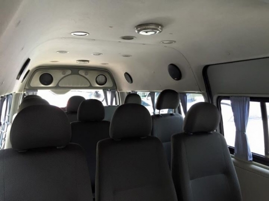 TOYOTA COMMUTER 2.5 ดีเซล 08