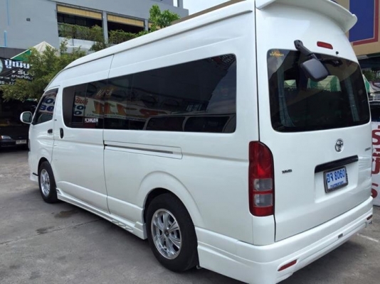 TOYOTA COMMUTER 2.5 ดีเซล 08