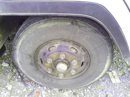 หกล้อใหญ่ อีซูศุ ร็อค195แรง สภาพพร้อมวิ่งงาน เล่มทะเบียนพร้อมโอน