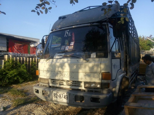 หกล้อใหญ่ อีซูศุ ร็อค195แรง สภาพพร้อมวิ่งงาน เล่มทะเบียนพร้อมโอน