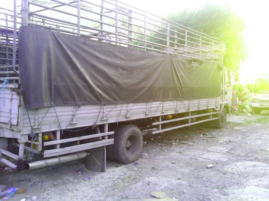 หกล้อใหญ่ อีซูศุ ร็อค195แรง สภาพพร้อมวิ่งงาน เล่มทะเบียนพร้อมโอน