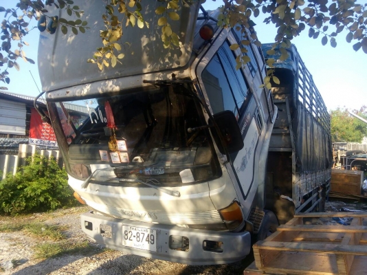 หกล้อใหญ่ อีซูศุ ร็อค195แรง สภาพพร้อมวิ่งงาน เล่มทะเบียนพร้อมโอน