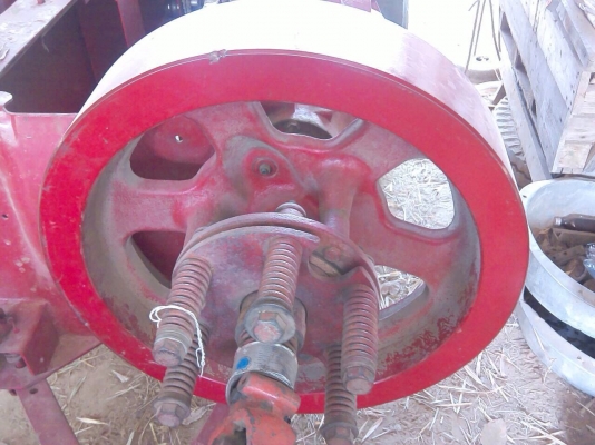 ขาย เครื่องอัดฟาง แมสซี่ 124 ป้ายเหลือง ใช้งาน 2 ปี ขาย เครื่องอัดฟาง แมสซี่ 124 ป้ายเหลือง ใช้งาน 2 ปี