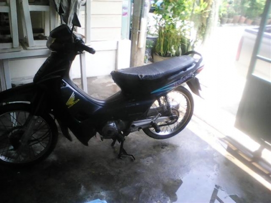 เวฟ 100 รุ่นเก่า ตัวสตาทมือ