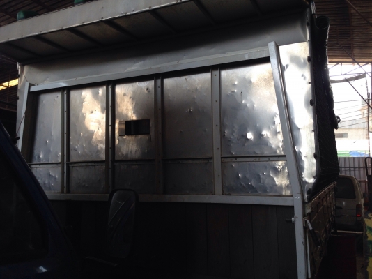 ขายกระบะ รถ 6 ล้อ ยาว 4.10 เมตร กว้าง 2.10 เมตร คานกว้าง 70 ซ.ม.