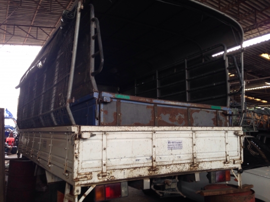 ขายกระบะ รถ 6 ล้อ ยาว 4.10 เมตร กว้าง 2.10 เมตร คานกว้าง 70 ซ.ม.