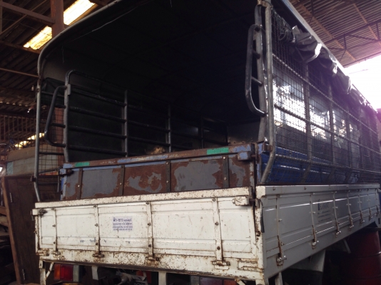 ขายกระบะ รถ 6 ล้อ ยาว 4.10 เมตร กว้าง 2.10 เมตร คานกว้าง 70 ซ.ม.