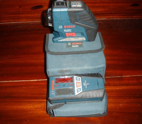 ขายเลเซอร์กำหนดแนวเส้น BOSCH รุ่น GLL 3-80 P + เครื่อง LR2