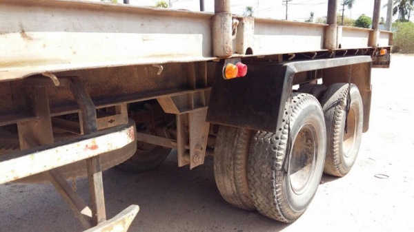 หางพื้นเรียบ 2 คาน 12 ม. ของสามมิตร ปี 2543 ยางดี หางใช้งานอยู่ทุกวัน