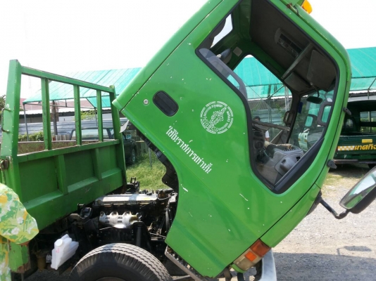 อีซูซุ NPR 66