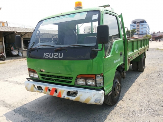 อีซูซุ NPR 66