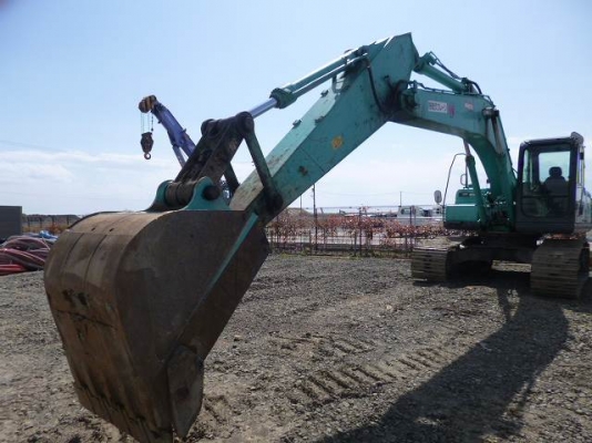 รถขุด KOBELCO SK200-8  S/N YN11-48620  7136HR  2007Y รถนอกนำเข้าจากญี่ปุ่น สนใจสั่งได้ครับ