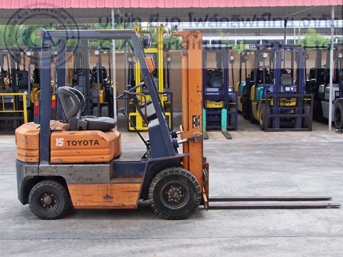 ขายรถ โฟล์คลิฟท์ TOYOTA รุ่น 5-FGL15