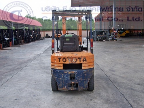ขายรถ โฟล์คลิฟท์ TOYOTA รุ่น 5-FGL15