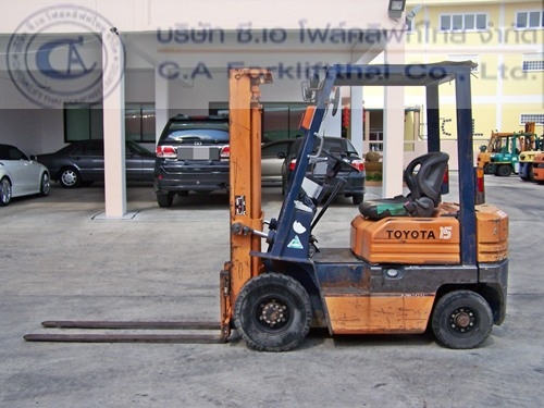 ขายรถ โฟล์คลิฟท์ TOYOTA รุ่น 5-FGL15
