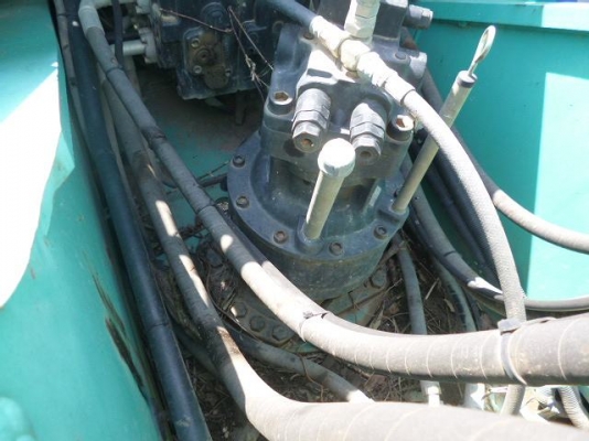 Kobelco SK200-8-YN11-48620-YR2007 ใบแทร็ค 700 มม สวยและขายถูกครับ