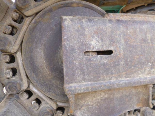 Kobelco SK200-8-YN11-48620-YR2007 ใบแทร็ค 700 มม สวยและขายถูกครับ