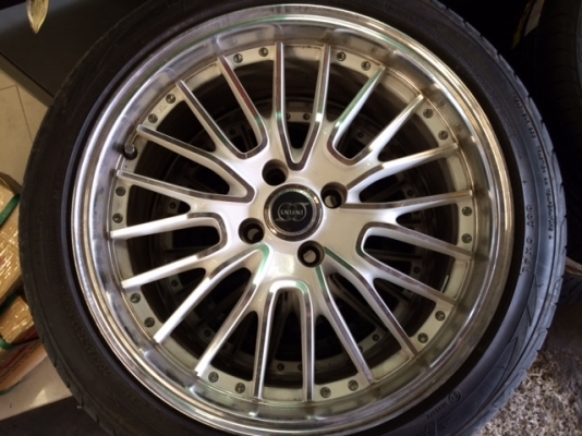 ขายแม็กขอบ 17 นิ้ว 4 รู 100 ยาง 205/45 r 17 สภาพดี หน้า 8 หลัง 9 นิ้ว ขายแม็กขอบ 17 นิ้ว 4 รู 100 ยาง 205/45 r 17 สภาพดี หน้า 8 หลัง 9 นิ้ว