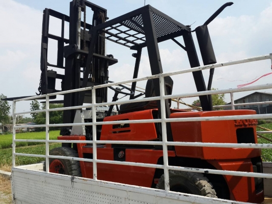 รถฟอร์คลิฟต์ โคมัสสุ รุ่น fd25-7