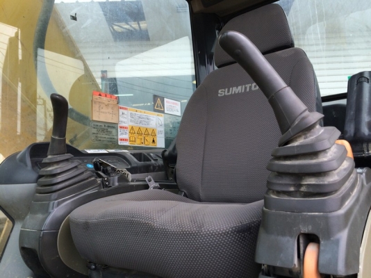 Sumitomo SH200-5 ปี 2010 อยากขายตัดในราคาถูกมาก รบกวนโทรสอบถามนะครับ