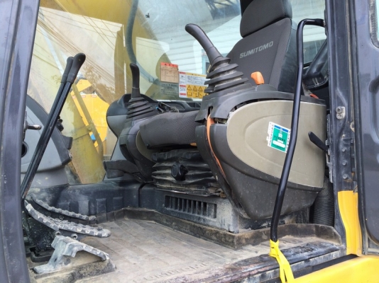 Sumitomo SH200-5 ปี 2010 อยากขายตัดในราคาถูกมาก รบกวนโทรสอบถามนะครับ