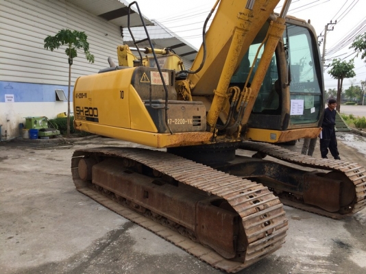 Sumitomo SH200-5 ปี 2010 อยากขายตัดในราคาถูกมาก รบกวนโทรสอบถามนะครับ