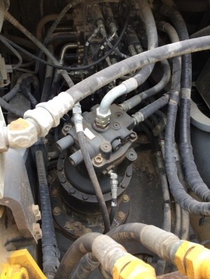 Sumitomo SH200-5 ปี 2010 อยากขายตัดในราคาถูกมาก รบกวนโทรสอบถามนะครับ