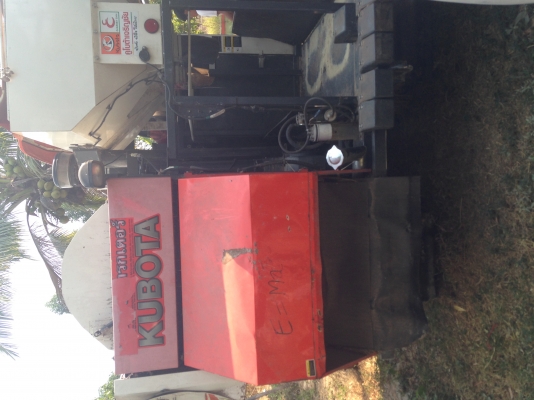 รถเกี่ยวข้าว  DC 70 ปี 55