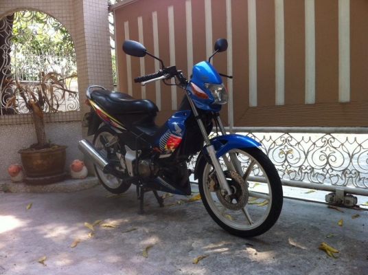 ขออนุญาติขาย Honda Sonic 125cc. รุ่น Top ล้อแม็ก โอนให้ฟรีครบหมดครับ