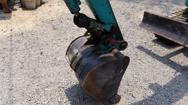 ขายรถขุดเล็ก แมคโครเล็ก yanmar vio40 สภาพสวยพร้อมใช้ เดิมๆเลย