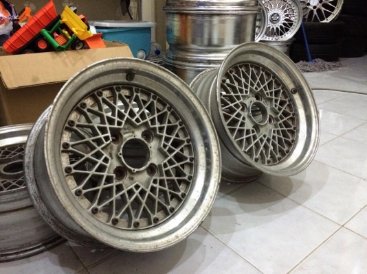 ล้อ RAYS VOLK RACING MESH 15x6.5 ออฟ8 4/114.3 มี 5 วง ประมูลจากญี่ปุ่น ล้อ RAYS VOLK RACING MESH 15x6.5 ออฟ8 4/114.3 มี 5 วง ประมูลจากญี่ปุ่น