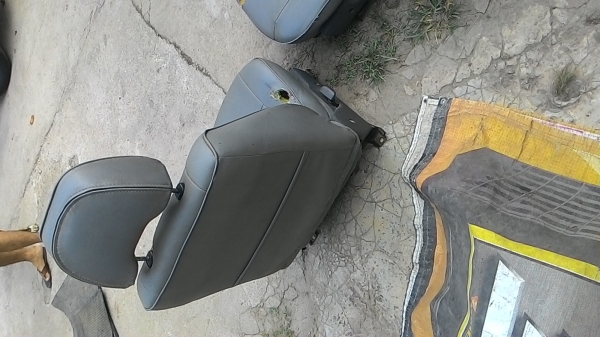 ขายเบาะ โตโยต้า ไมล์ตี๋เอ็กซ์. เบาะมีขาดราคาถูกๆ (ขายแล้วนะครับ 7 เมย. 58) ขายเบาะ โตโยต้า ไมล์ตี๋เอ็กซ์. เบาะมีขาดราคาถูกๆ (ขายแล้วนะครับ 7 เมย. 58)