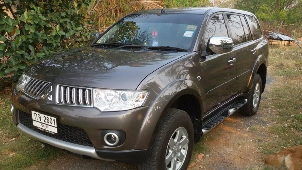 ขายดาว 55,000PAJERO SPORT YEAR 2013ธันวาคม รถบ้านวิ่งมาแค่ 16,xxx กม. ใหม่กริ๊ก