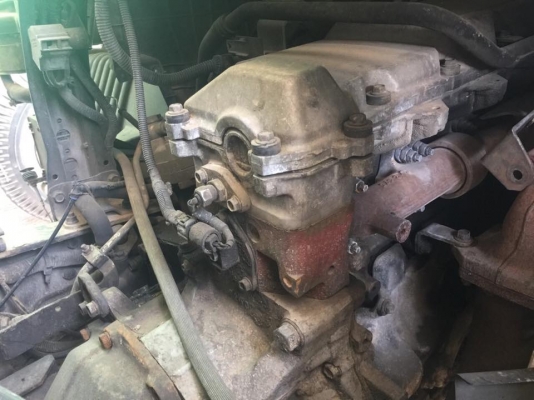 10 ล้อ 2 เพลา 260 แรง ปี 2548 มีระบบลาก เดิมๆบาง ฝาข้างดั้มไม่ค่อยสวย ยางดี เล่มพร้อมโอน