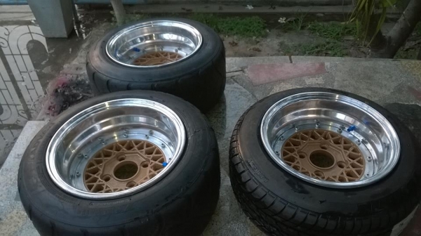 ขายล้อ/เบาะหลังแข็ง