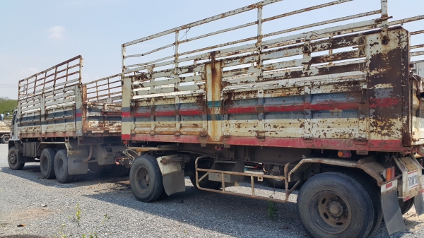 ขายรถพ่วง 18 ล้อ 2 เพลา แม่.ลูก กระบะเหล็กดั้ม ISUZU 240 รถพร้อมใช้ ราคาย้อมๆแค่.1250000 ต่อรอง สนใจโทรจองด่วน