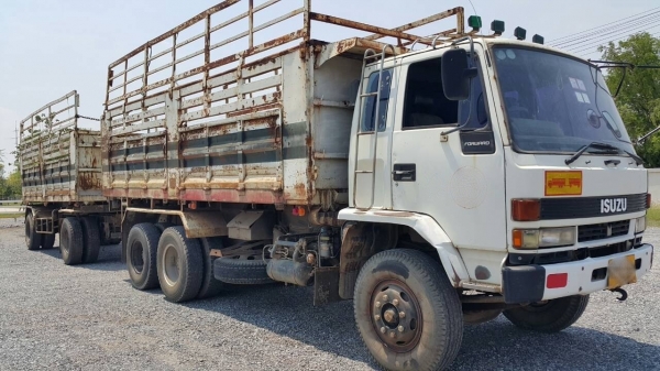 ขายรถพ่วง 18 ล้อ 2 เพลา แม่.ลูก กระบะเหล็กดั้ม ISUZU 240 รถพร้อมใช้ ราคาย้อมๆแค่.1250000 ต่อรอง สนใจโทรจองด่วน