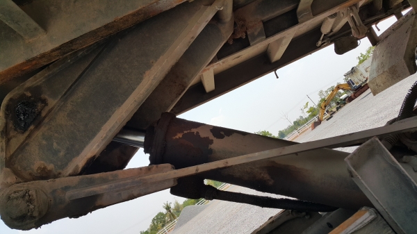 ขายรถพ่วง 18 ล้อ 2 เพลา แม่.ลูก กระบะเหล็กดั้ม ISUZU 240 รถพร้อมใช้ ราคาย้อมๆแค่.1250000 ต่อรอง สนใจโทรจองด่วน