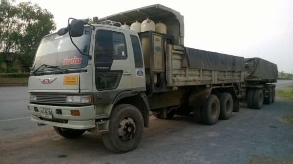 ขายรถพ่วง แม่ลูกดั้ม HINO FM3M ติดแก๊ส NGV 10 ถัง เครื่องเดิม M10C 240 แรงม้า คัสซีสวยตลอดเส้น แอร์เย็นเฉียบ ลูก 3 คานลงเล่มแล้ว ทะเบียนพร้อมโอน ราคาต่อรองได้ครับ